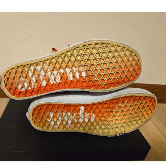 Vans Sk8-Hi "Cultivate Care" Floral Black & White Skate Shoes Women's Size 7.5 - Picture 5 of 7